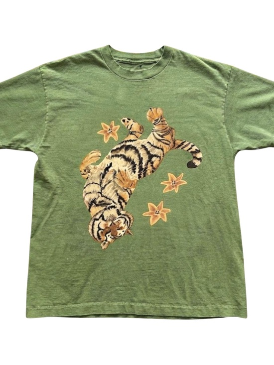 Gildan Tops - Gildan Green Tee with Tiger and Flower Graphic